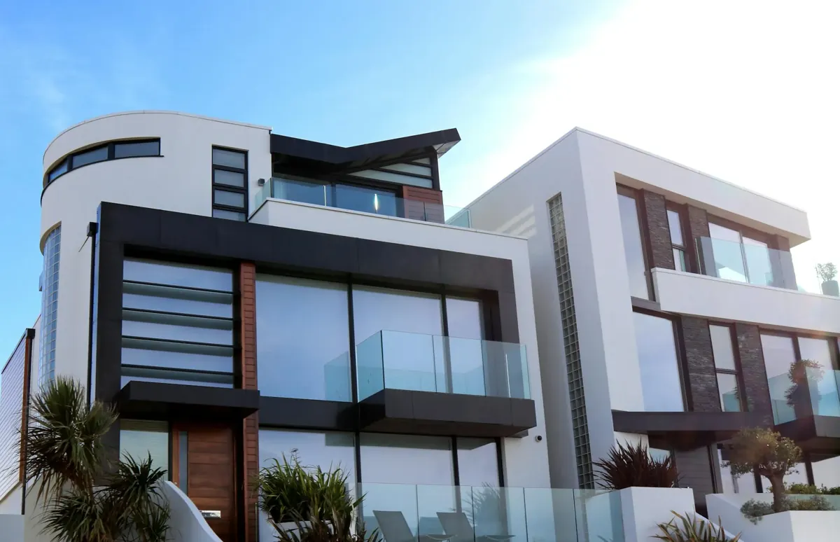 Contemporary executive home in the Kelowna luxury market