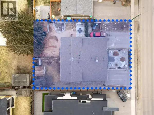 Overhead view of 475-479 Eldorado Road showing full duplex lot and layout